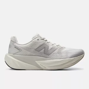 Women's New Balance Fuel Cell Rebel V5