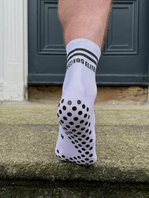 Eos Run Club Grip Socks - Image 2