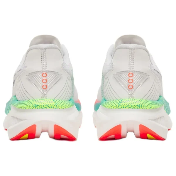 saucony-endorphin-azura-running-shoes (2) saucony-endorphin-azura-running-shoes (2)